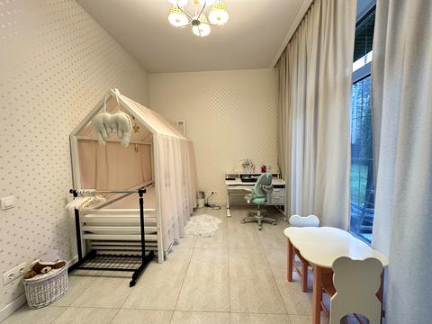 дом по адресу Евгения Коновальца ул.