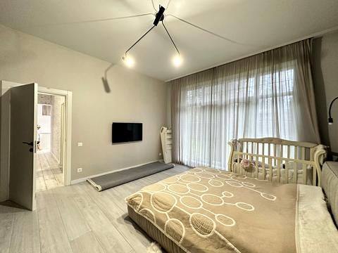 дом по адресу Евгения Коновальца ул.