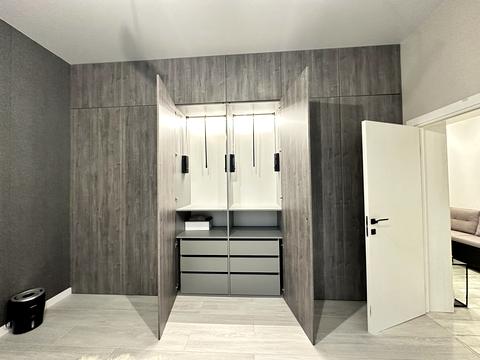 дом по адресу Евгения Коновальца ул.