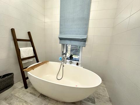 дом по адресу Евгения Коновальца ул.