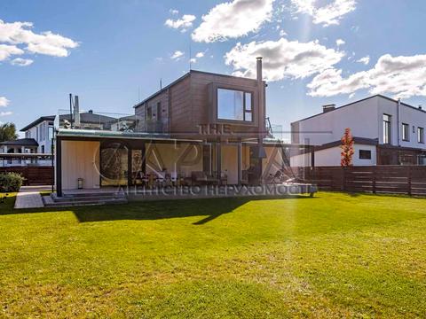 будинок за адресою Золотые Родники