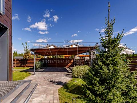 будинок за адресою Золотые Родники