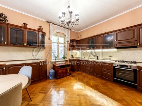 будинок за адресою Петропавлівська пл.