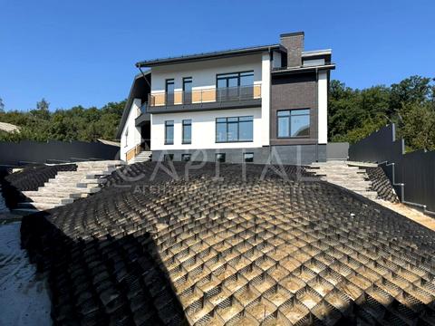 дом по адресу Луцкая ул. (Ростовская)