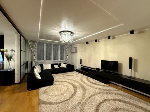 квартира за адресою Київ, Срібнокільська вул., 1