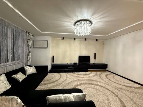 квартира за адресою Київ, Срібнокільська вул., 1