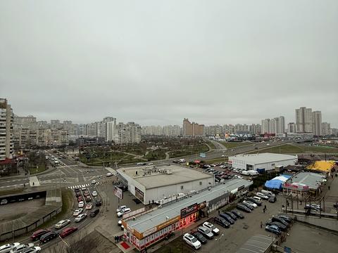 квартира за адресою Київ, Срібнокільська вул., 1