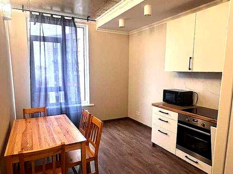 квартира за адресою Любомира Гузара просп. (Космонавта Комарова), 15