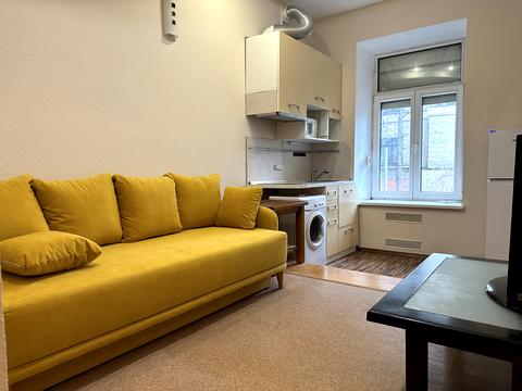 квартира за адресою Десятинна вул., 13