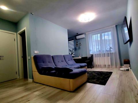 квартира за адресою Льва Ландау просп. (50-річчя СРСР), 52-А