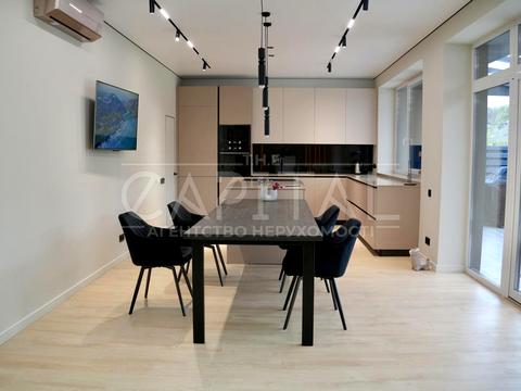 будинок за адресою Заболотного Академіка