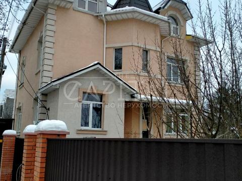 дом по адресу 4-та лінія вул.