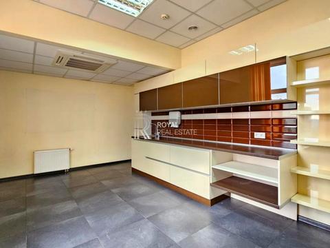 коммерческая по адресу Киев, Николая Михновского бульв. (Дружбы народов), 19