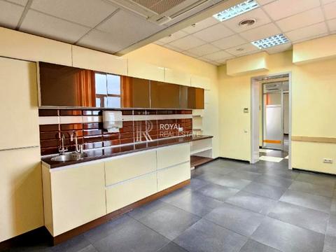 коммерческая по адресу Киев, Николая Михновского бульв. (Дружбы народов), 19