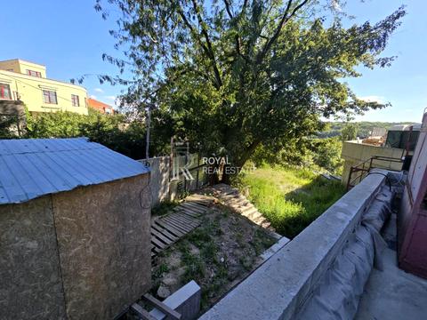 коммерческая по адресу Зверинецкая ул., 72