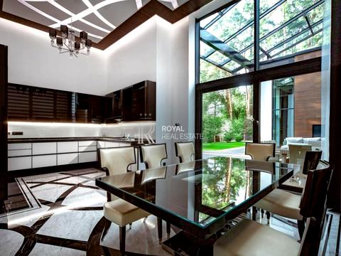 будинок за адресою Анатолія Солов'яненка вул.