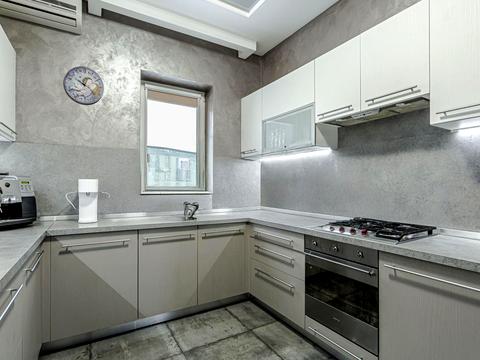 дом по адресу Київська вул.