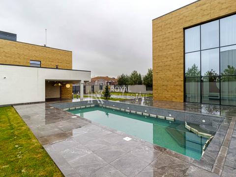 будинок за адресою Абрикосова вул., 8