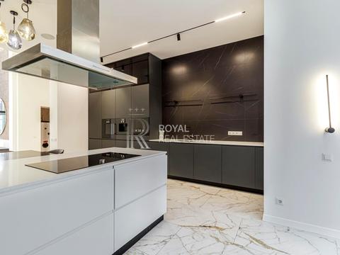 будинок за адресою Абрикосова вул., 8