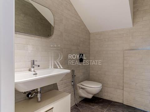 будинок за адресою Абрикосова вул., 8