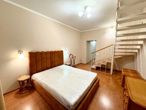 квартира за адресою Івана Вишенського вул., 40