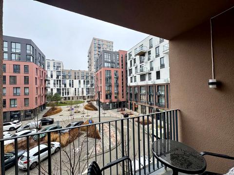 квартира за адресою Салютна вул., 2к19 Коло