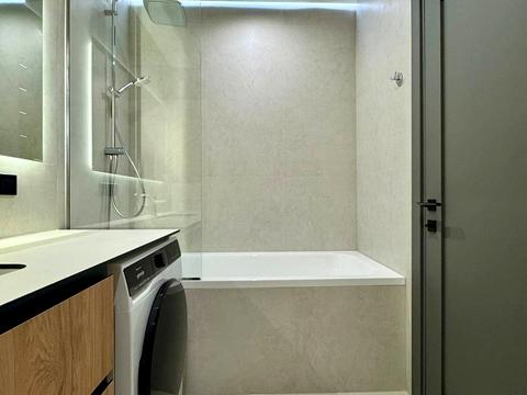 квартира за адресою Салютна вул., 2к19 Коло