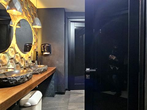 комерційна за адресою Хрещатик вул. (Kreschatic), 29