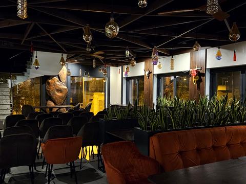 комерційна за адресою Хрещатик вул. (Kreschatic), 29