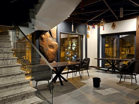 комерційна за адресою Хрещатик вул. (Kreschatic), 29