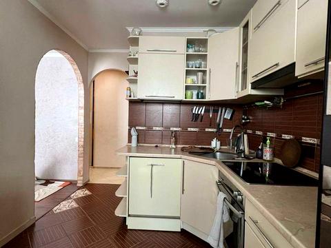 квартира за адресою Печерська вул., 6