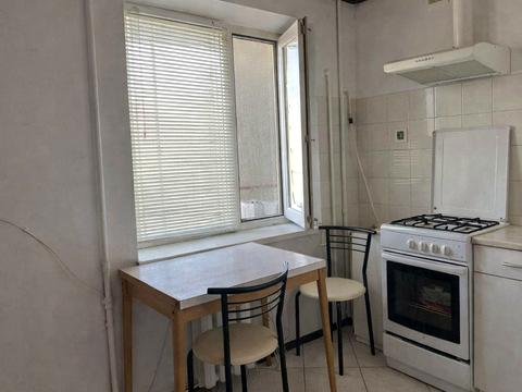 квартира за адресою Братиславська вул., 36/2