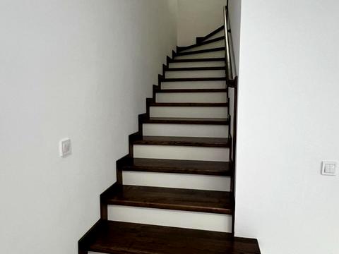 будинок за адресою смт. Запитів, Вишнева вул.