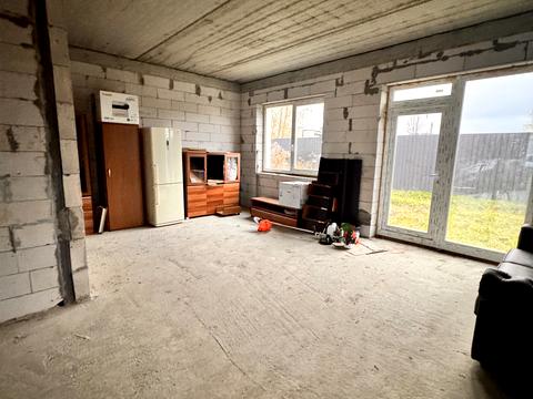 будинок за адресою с. Нові Петрівці, Озерна