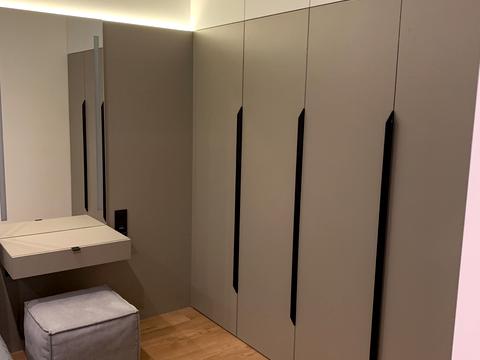 квартира за адресою Салютна вул., 2к3