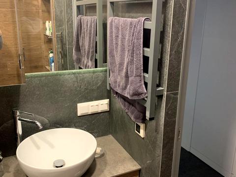 квартира за адресою Салютна вул., 2к3