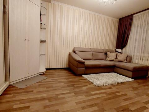 квартира за адресою Ревуцького вул., 18