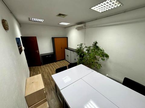 комерційна за адресою Оболонська вул., 39