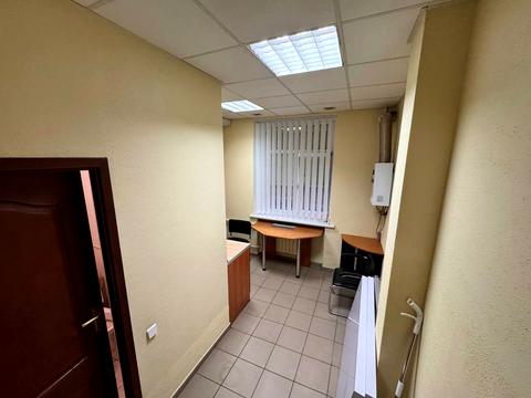 комерційна за адресою Оболонська вул., 39