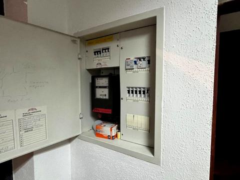 комерційна за адресою Оболонська вул., 39