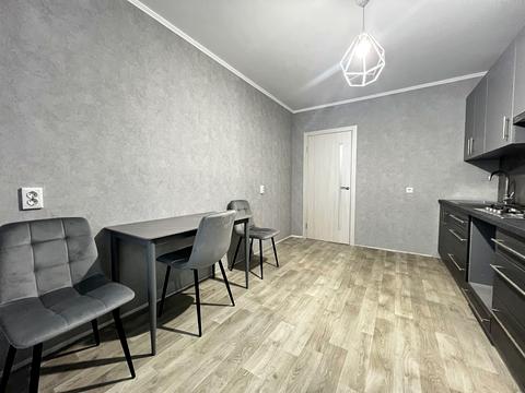 квартира за адресою Курсанта Єськова вул., 26-А