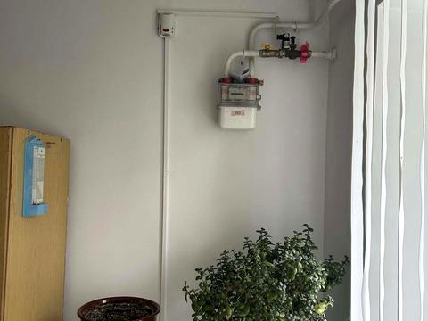 коммерческая по адресу Київська, 14