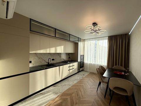 квартира за адресою Степана Бандери вул., (Будинок 4)