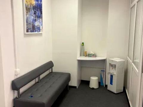 комерційна за адресою Еспланадна вул., 20-А