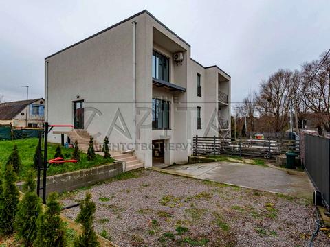 будинок за адресою Академіка Глушкова просп.