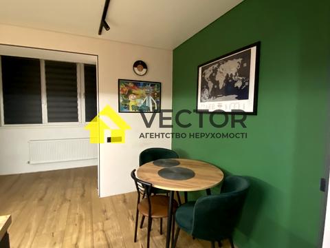 квартира за адресою Сергія Параджанова вул., 5