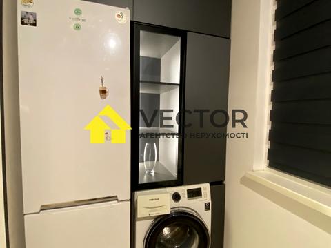 квартира за адресою Сергія Параджанова вул., 5