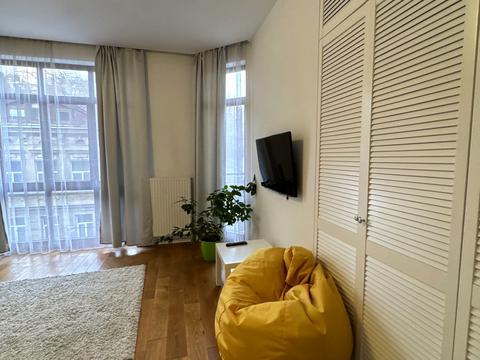 квартира за адресою Миколи Лисенка вул., 16/20