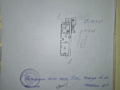 комерційна за адресою Дмитрівська вул., 23-Б