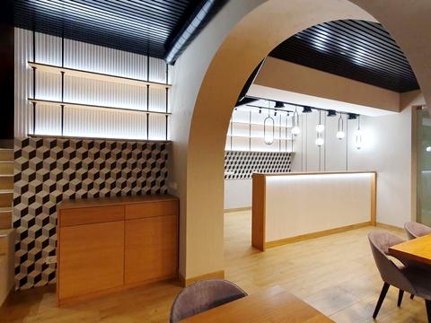 комерційна за адресою урочище Вишні вул., 400